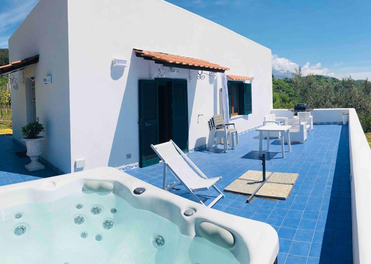 - Casa Le Tore Blu Dom wakacyjny *